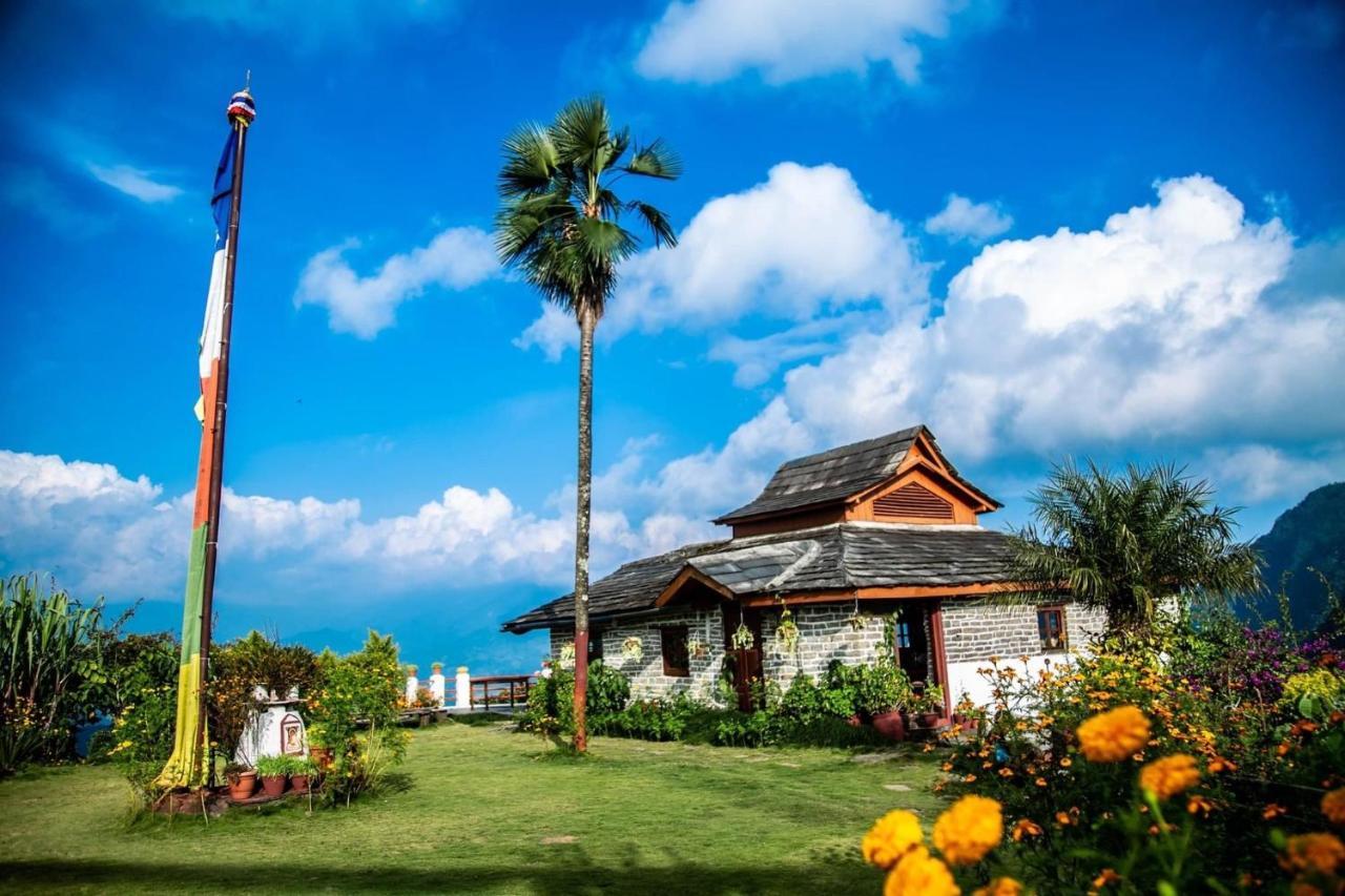 Es Deurali Resort Pokhara Zewnętrze zdjęcie