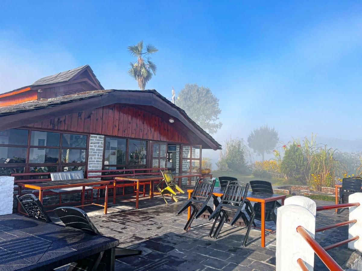 Es Deurali Resort Pokhara Zewnętrze zdjęcie
