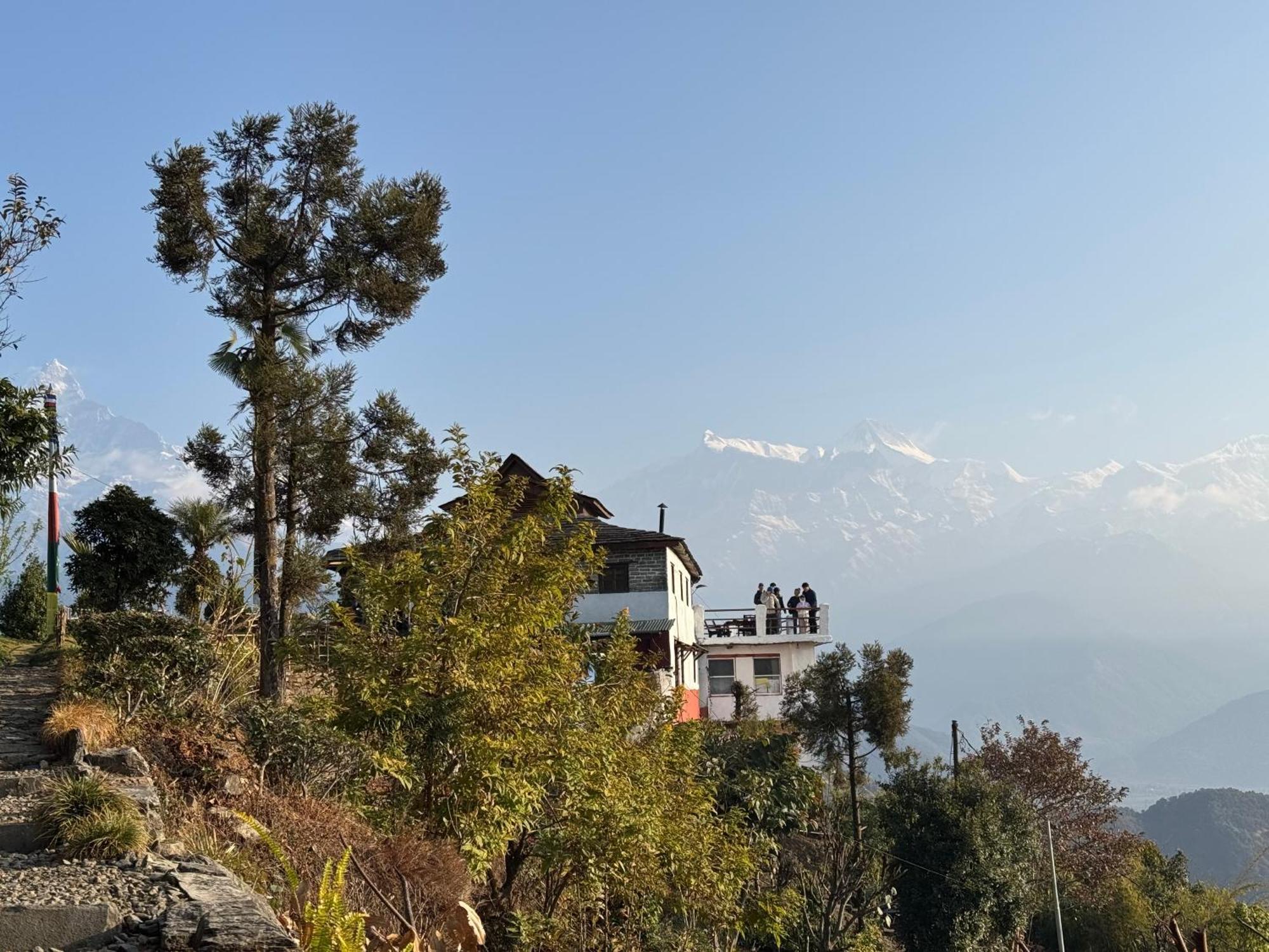 Es Deurali Resort Pokhara Zewnętrze zdjęcie