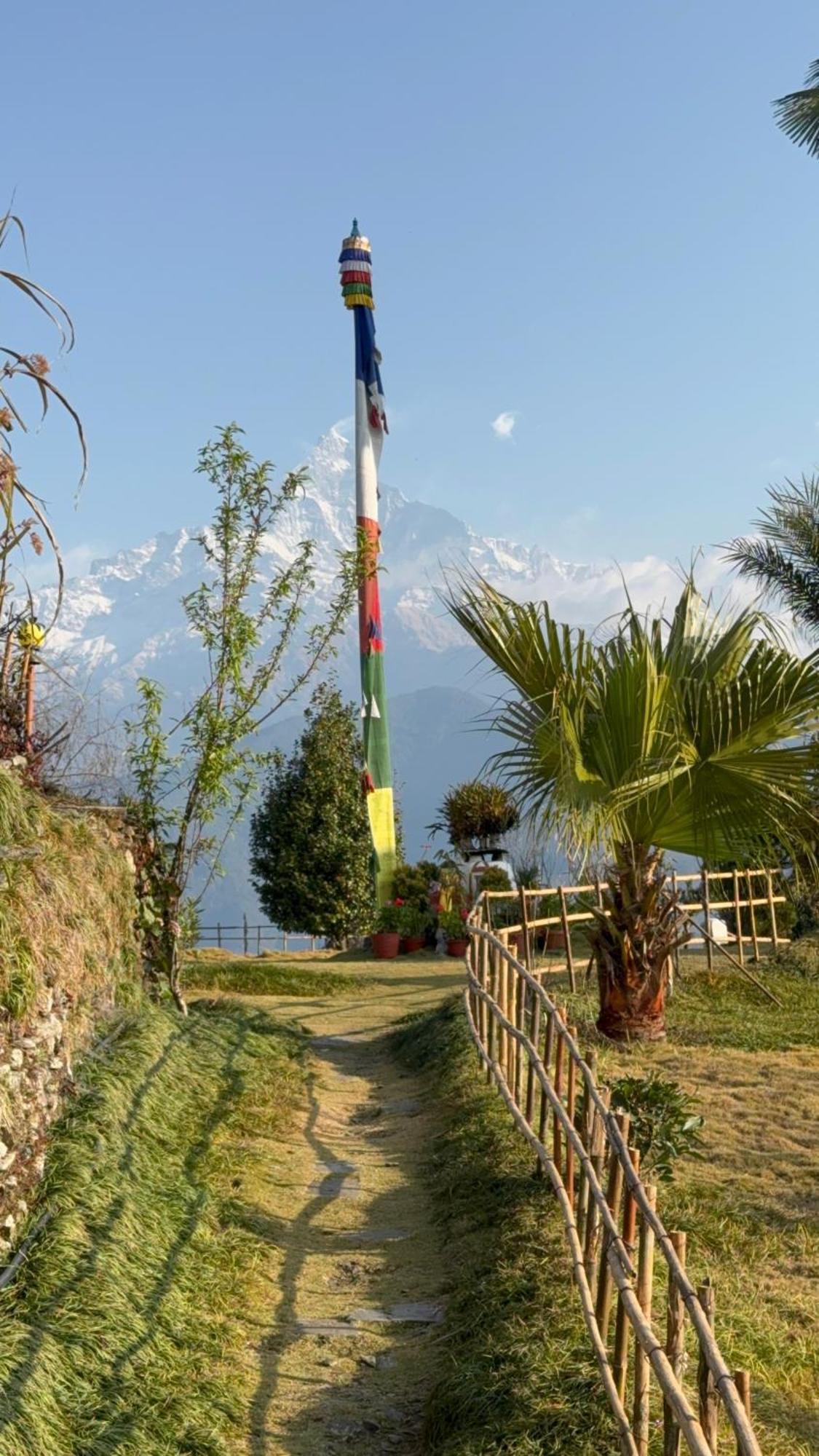 Es Deurali Resort Pokhara Zewnętrze zdjęcie